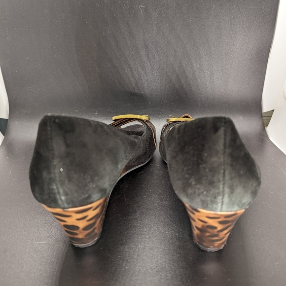 Circa Joan & David Wedge Open Toe Buckle women's 8M Black & Cheetah - Picture 3 of 12